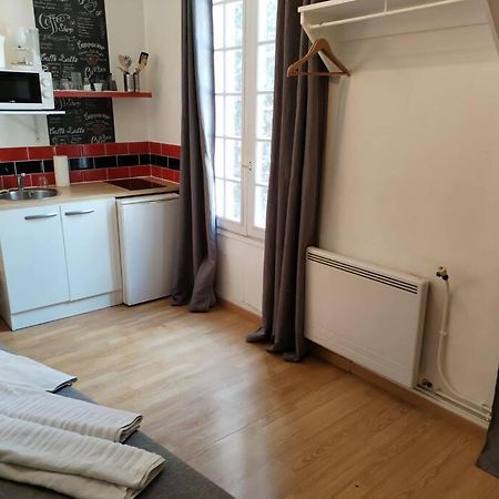 Studio Rue De La Sante Paris Luaran gambar