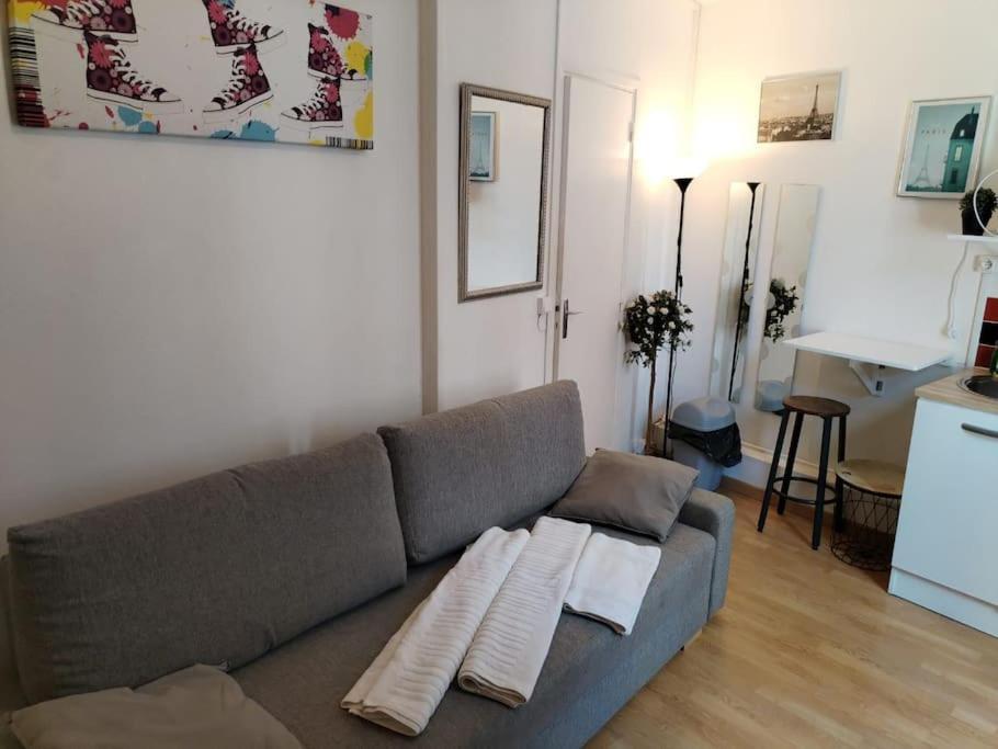 Studio Rue De La Sante Paris Luaran gambar