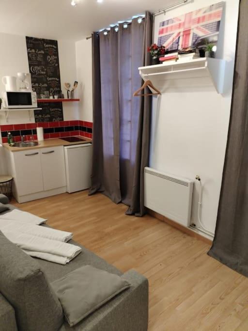 Studio Rue De La Sante Paris Luaran gambar