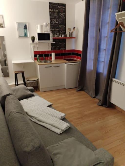 Studio Rue De La Sante Paris Luaran gambar