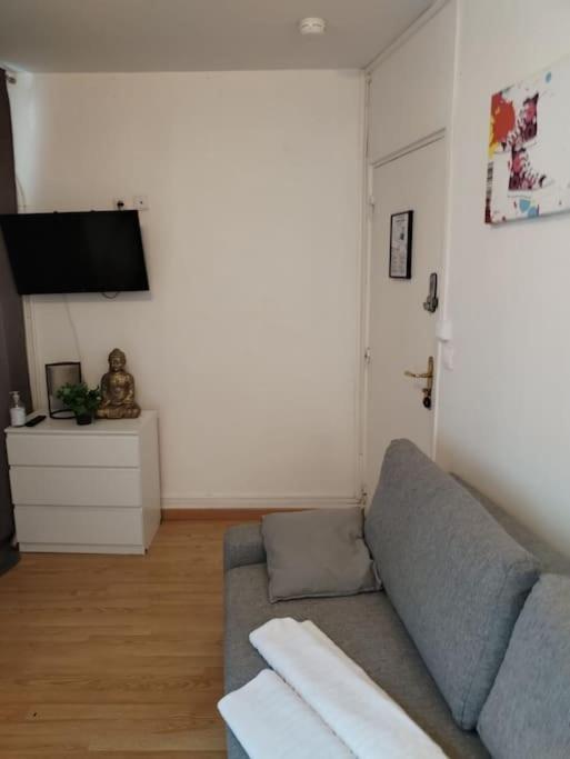 Studio Rue De La Sante Paris Luaran gambar