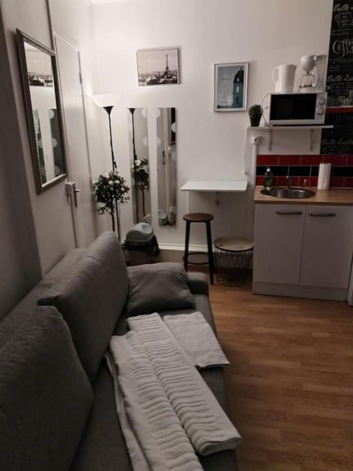 Studio Rue De La Sante Paris Luaran gambar